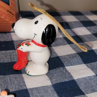 Lot 279: Ornament Lot