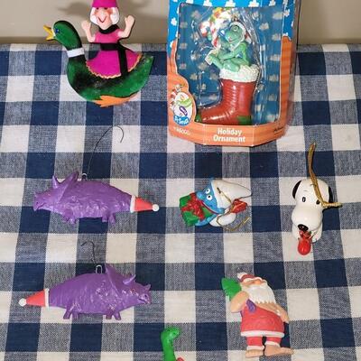 Lot 279: Ornament Lot