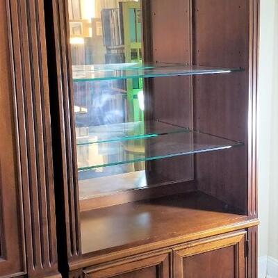 Lot #183  Stanley Furniture Lighted Display/Bookcase