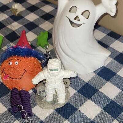 Lot 285: Halloween Decorations Lot (Confetti. Lights, Ornaments, Candleholder ect.)