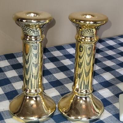 Lot 286: Gold & Christmas Candleholders