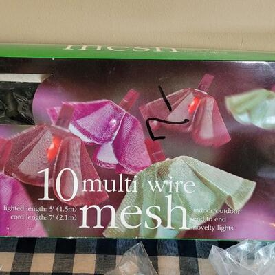 Lot 291: Multi Wire Mesh Lights (4 Strands)