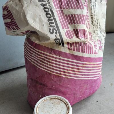 Lot 303: Sanding Material & Adhesive Remover