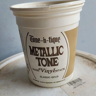 Lot 304: Peel Away & Metallic Tone