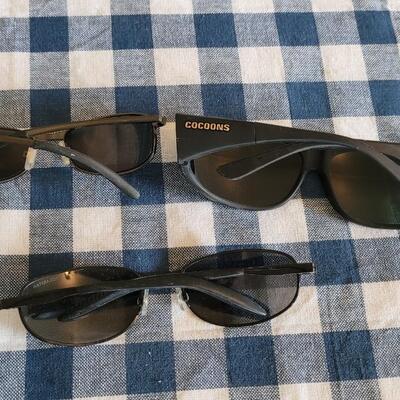 Lot 315: Vintage Sunglasses Lot
