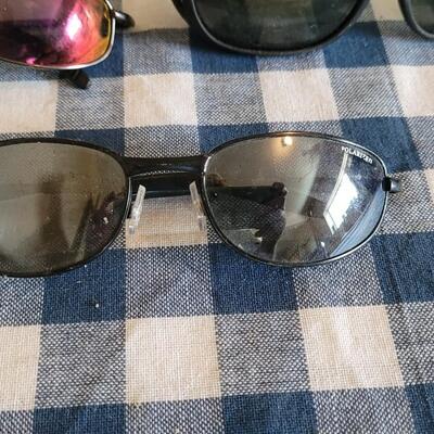 Lot 315: Vintage Sunglasses Lot
