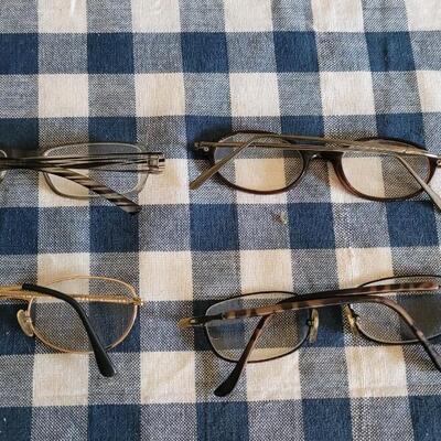 Lot 316: Reader Lot (marked of strengthhas rubbed off of most of them)