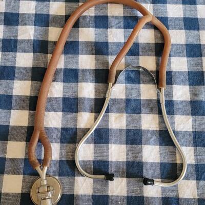 Lot 319: 1930's Rieger Bowels Stethoscope 