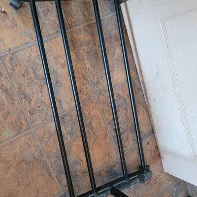 Lot 321: Rolling Clothing Rack