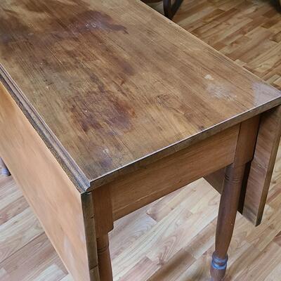 Lot 069: Antique Solid Wood Gate Leg Table