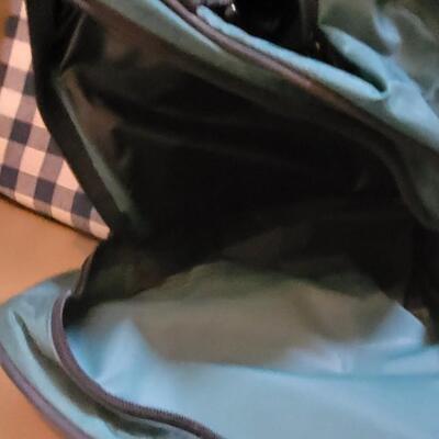 Lot 328: (2) Tote Bags - Red & Green