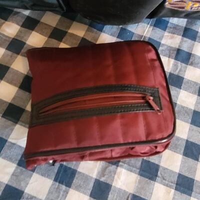 Lot 328: (2) Tote Bags - Red & Green
