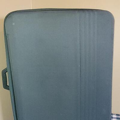 Lot 329: Skyway Rolling Suitcase