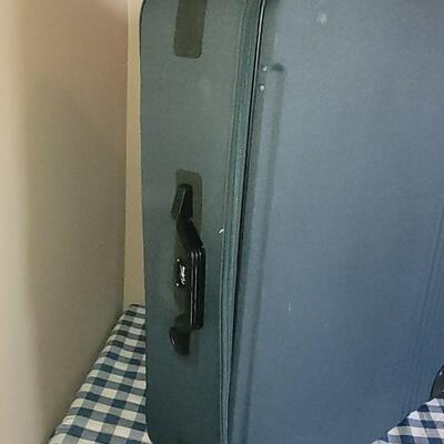Lot 329: Skyway Rolling Suitcase
