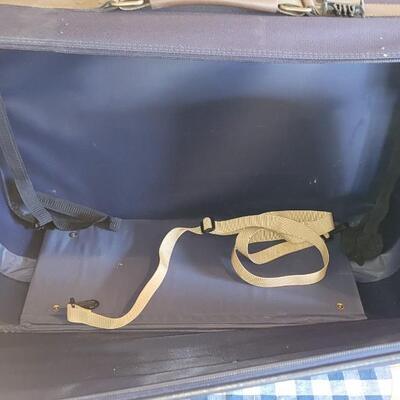 Lot 330: Samsonite Rolling Suitcase 
