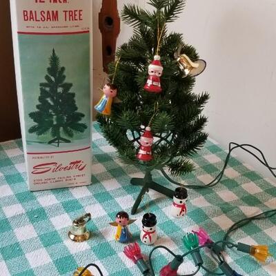 Lot 335: Vintage Silvestri Mini Tree, Lights & Ornaments 