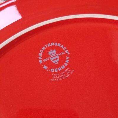Lot 337: (2) Christmas Plates - Waechtersbach & "Father of Christmas"