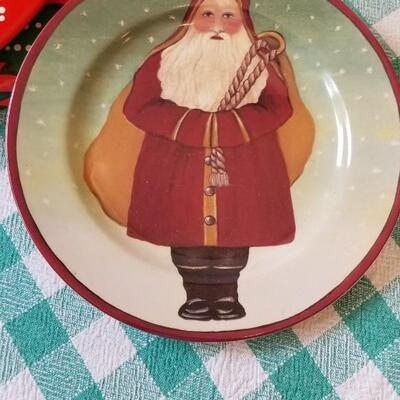 Lot 337: (2) Christmas Plates - Waechtersbach & "Father of Christmas"