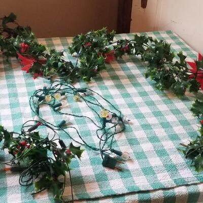 Lot 349: Vintage Poinsettias Lights 
