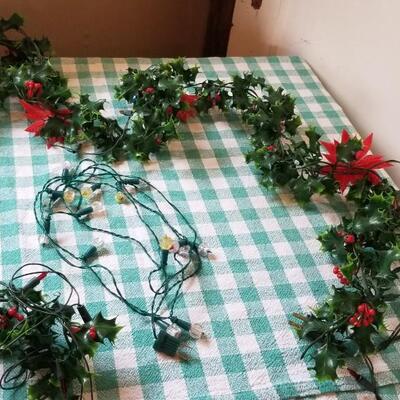 Lot 349: Vintage Poinsettias Lights 