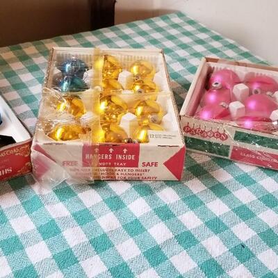 Lot 350: Vintage (3) Boxes of Shiny Brite Christmas Ball Ornaments 