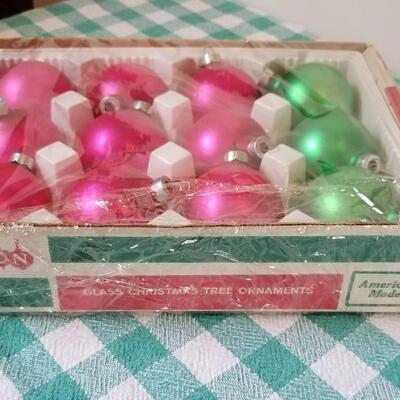 Lot 350: Vintage (3) Boxes of Shiny Brite Christmas Ball Ornaments 