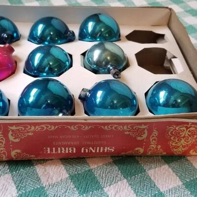 Lot 350: Vintage (3) Boxes of Shiny Brite Christmas Ball Ornaments 