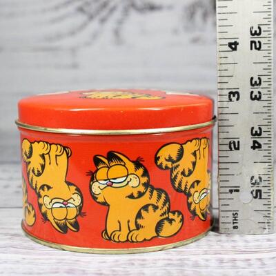 Vintage Garfield Round Tin by Bristol Ware