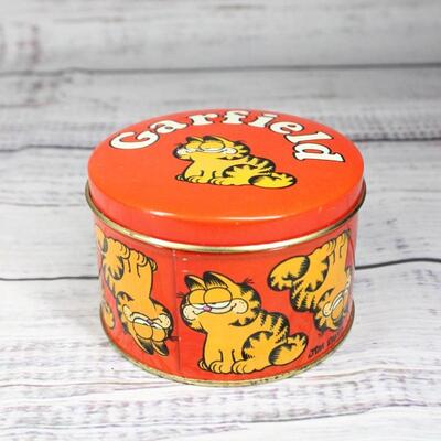 Vintage Garfield Round Tin by Bristol Ware