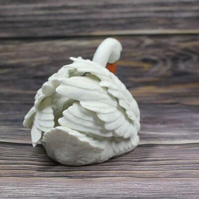 Home Interiors and Gifts Swan Song Figurine
