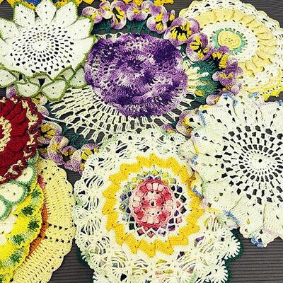 Lot 11 Collection Vintage Crochet Items 22 pcs Apron Doilies Hot Pads