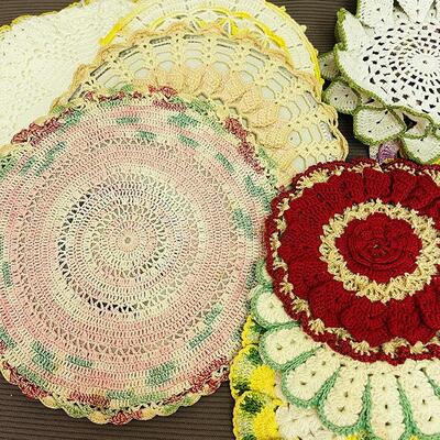 Lot 11 Collection Vintage Crochet Items 22 pcs Apron Doilies Hot Pads