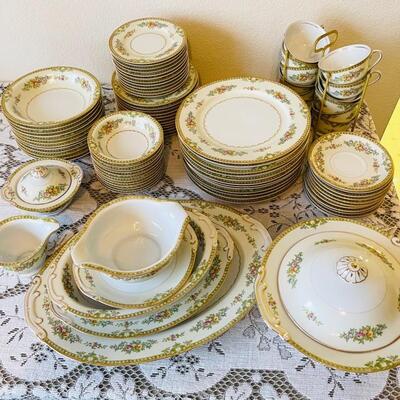 Lot 19 Occupied Japan Set of China by Aladdin Service For 12 + Serving 93pcs