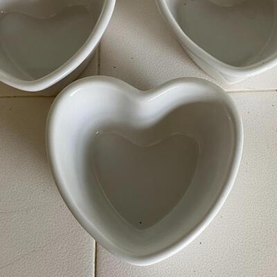Set of 4 Heart Shaped Ramakin Bowls