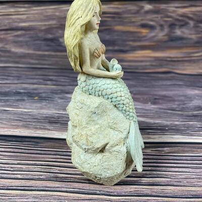 Mermaid Statue with Friends Quote