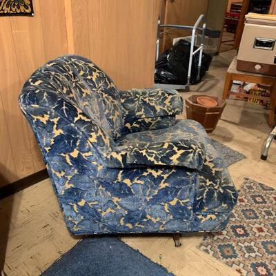 #4 Blue Floral Spinning Armchair