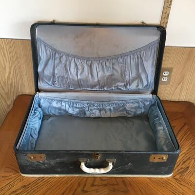 #17 Vintage Black & White Suitcases