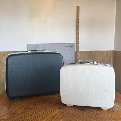 #19 Black & White Small Suitcases
