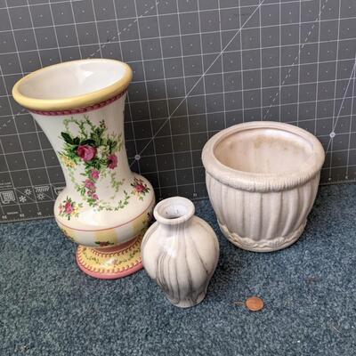 #25 Flower Pots/Vase