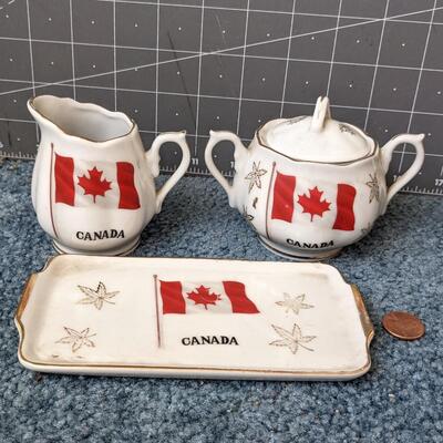 #32 Canada Teaware