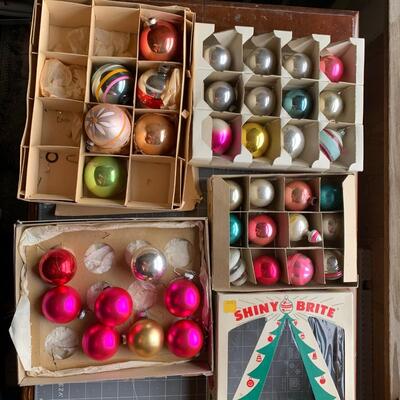 #190 Shiny Brite & Other Vintage Christmas Bulbs