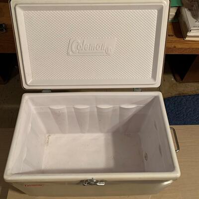 #270 Vintage Coleman Cooler Box