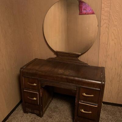 #280 Vanity Dresser With Mirror