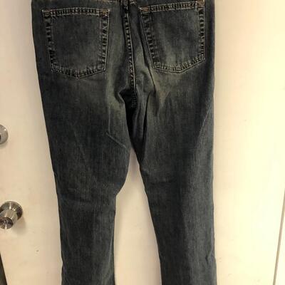 Gap menâ€™s straight fit jeans