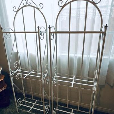 Lot 40 Pair 2 White Metal Bakers Racks Shelves Plant Stands