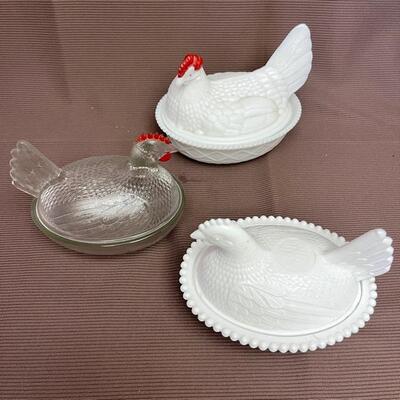 Lot 45 Group 3 Chicken on a Nest Covered Candy Dishes 1 Clear 2 Milk