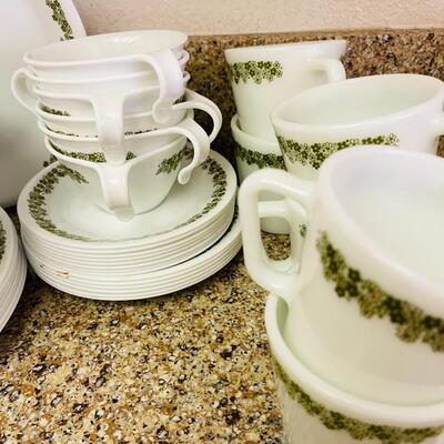 Lot 54 Pyrex Corelle Set of Dishes 57 Pieces Avocado Green Daisy Decoration