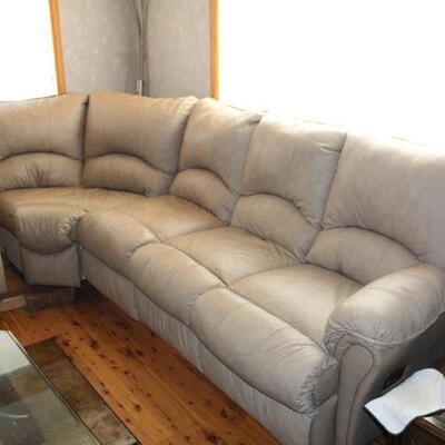 La-Z-boy Leather Lift assist recliner, with Three piece sectional sofa, read description before bidding!