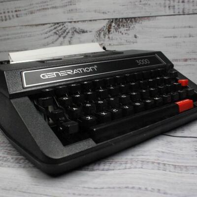 Vintage Generation 3000 Portable Typewriter & Travel Case