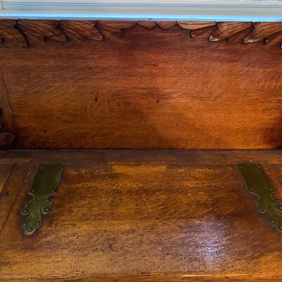 Antique tiger oak solid wood trunk/bench